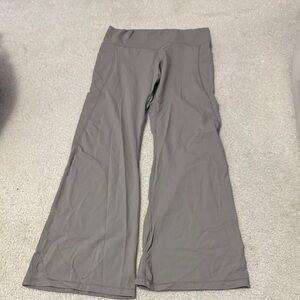 Gray/Green Flared Yoga Pants with side pockets